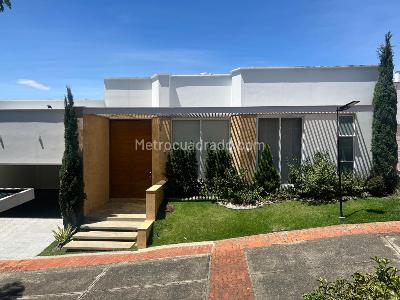 Casa de 3 alcobas en venta en Ciudad Jardin, Cali, 400 m² · foto 20 de 20
