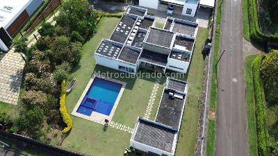 Casa de 5 alcobas en venta en Ciudad Jardin, Cali, 600 m² · foto 2 de 20