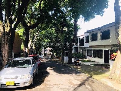 Casa de 4 alcobas en venta en Santa Rita, Cali, 250 m² · foto 16 de 18