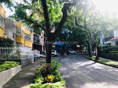 Casa de 4 alcobas en venta en Santa Rita, Cali, 250 m² · foto 17 de 18
