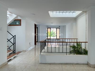 Casa de 2 alcobas en venta en Altamira, Palmira, 126 m² · foto 2 de 20