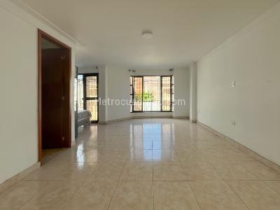 Casa de 2 alcobas en venta en Altamira, Palmira, 126 m² · foto 3 de 20