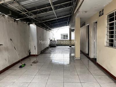 Casa de 5 alcobas en venta en San Antonio, Cali, 480 m² · foto 9 de 20