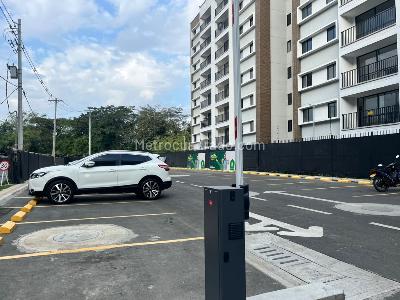 Apartamento en venta en Valle Del Lili, Cali · foto 3 de 20