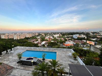 Apartamento de 5 alcobas en venta en Altos De Menga, Cali, 541 m² · foto 2 de 20