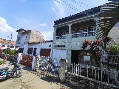 Casa de 5 alcobas en venta en 3 De Julio, Cali, 234 m² · foto 2 de 20