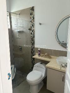 Casa de 4 alcobas en venta en Lagos De Maracaibo, Palmira · foto 8 de 20