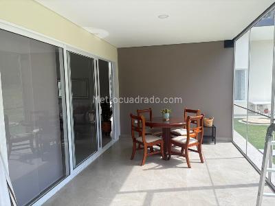 Casa de 4 alcobas en venta en Lagos De Maracaibo, Palmira · foto 15 de 20