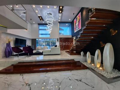 Casa de 4 alcobas en venta en Valle Del Lili, Cali, 550 m² · foto 5 de 17