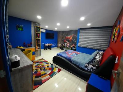 Casa de 4 alcobas en venta en Valle Del Lili, Cali, 550 m² · foto 13 de 17
