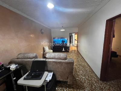 Apartamento en venta en Manuel Maria Buenaventura, Cali · foto 3 de 16