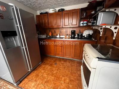 Apartamento en venta en Manuel Maria Buenaventura, Cali · foto 6 de 16