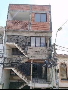 Casa de 5 alcobas en venta en Ciudad Cordoba, Cali, 300 m² · foto 2 de 19