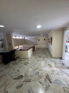 Casa de 5 alcobas en venta en Miraflores, Cali, 400 m² · foto 13 de 20