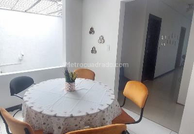 Casa de 5 alcobas en venta en San Vicente, Cali, 450 m² · foto 4 de 20