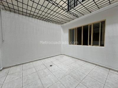 Casa de 5 alcobas en venta en Primero De Mayo, Cali, 630 m² · foto 7 de 16