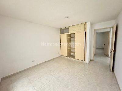 Casa de 5 alcobas en venta en Primero De Mayo, Cali, 630 m² · foto 11 de 16