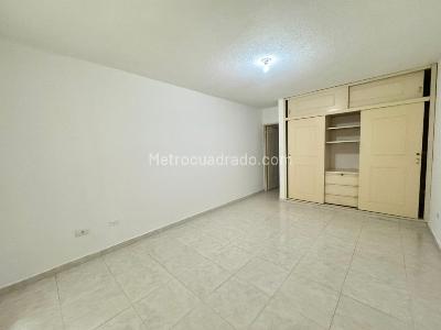 Casa de 5 alcobas en venta en Primero De Mayo, Cali, 630 m² · foto 12 de 16