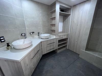 Apartamento de 3 alcobas en venta en Bochalema, Cali, 108 m² · foto 10 de 19