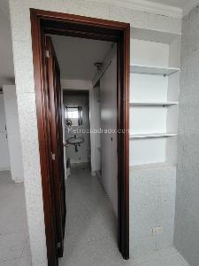 Apartamento de 4 alcobas en venta en Quintas De Don Simon, Cali, 73 m² · foto 8 de 20