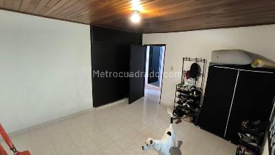 Casa de 5 alcobas en venta en El Lido, Cali, 400 m² · foto 13 de 20