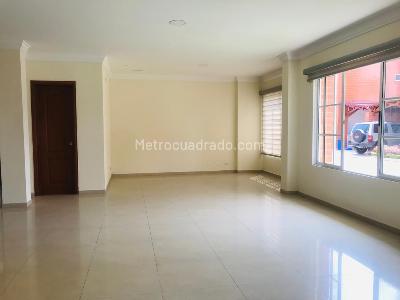 Casa de 5 alcobas en venta en Ciudad Jardin, Cali, 335 m² · foto 11 de 20