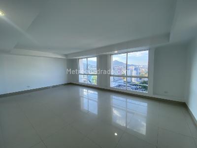 Apartamento de 3 alcobas en venta en Los Cambulos, Cali, 144 m² · foto 2 de 20