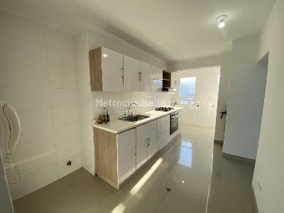 Apartamento de 3 alcobas en venta en Los Cambulos, Cali, 144 m² · foto 4 de 20