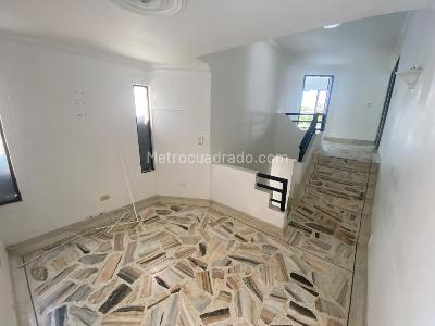 Casa de 5 alcobas en venta en Ciudad Jardin, Cali, 376 m² · foto 10 de 14