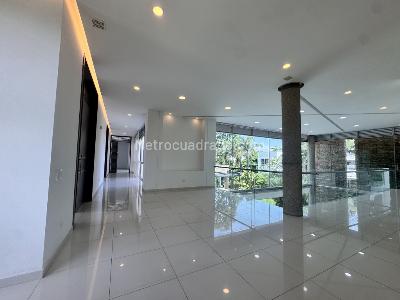 Casa de 5 alcobas en venta en Parcelaciones Pance, Cali, 699 m² · foto 9 de 20