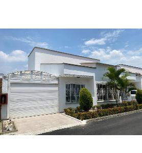 Casa en venta en Ciudad Jardin, Cali · foto 2 de 20
