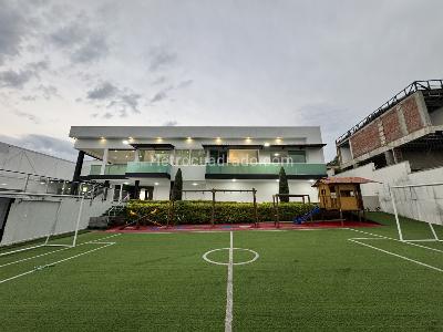 Casa de 5 alcobas en venta en Ciudad Jardin, Cali, 938 m² · foto 2 de 20