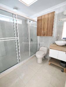 Casa de 5 alcobas en venta en Santa Anita, Cali, 194 m² · foto 5 de 19