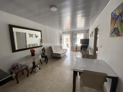 Casa de 5 alcobas en venta en Los Andes, Cali, 210 m² · foto 4 de 20