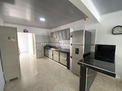 Casa de 5 alcobas en venta en Los Andes, Cali, 210 m² · foto 5 de 20