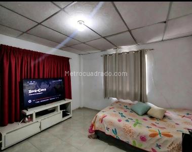 Casa de 5 alcobas en venta en La Fortaleza, Cali, 140 m² · foto 13 de 20