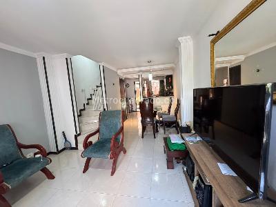 Casa de 4 alcobas en venta en Valle Del Lili, Cali, 150 m² · foto 3 de 17