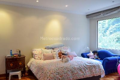 Apartamento de 3 alcobas en venta en Santa Barbara Alta, Bogotá, 516 m² · foto 18 de 20