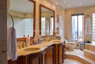 Apartamento de 3 alcobas en venta en Santa Barbara Alta, Bogotá, 516 m² · foto 12 de 20