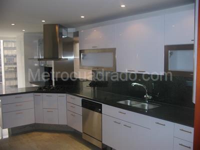 Apartamento de 3 alcobas en venta en Carolina Country Club, Bogotá, 300 m² · foto 5 de 11