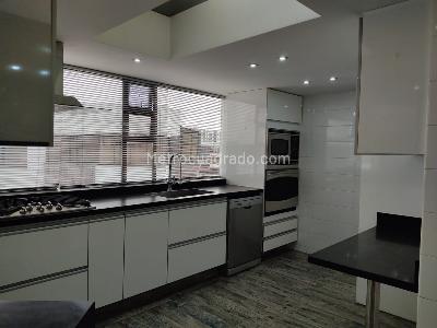 Apartamento de 3 alcobas en venta en Santa Barbara, Bogotá, 160 m² · foto 8 de 20