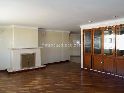 Apartamento en venta en Santa Barbara, Bogotá · foto 2 de 20