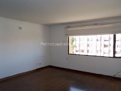 Apartamento en venta en Santa Barbara, Bogotá · foto 8 de 20