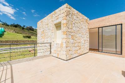 Casa de 3 alcobas en venta en Valle Alto De La Pradera, La Calera, 260 m² · foto 3 de 18