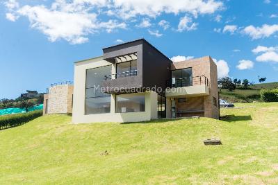 Casa de 3 alcobas en venta en Valle Alto De La Pradera, La Calera, 260 m² · foto 4 de 18