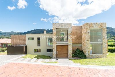 Casa de 3 alcobas en venta en Valle Alto De La Pradera, La Calera, 260 m² · foto 6 de 18