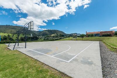 Casa de 3 alcobas en venta en Valle Alto De La Pradera, La Calera, 260 m² · foto 9 de 18