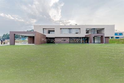 Casa de 3 alcobas en venta en Las Palmas, Medellín, 440 m² · foto 18 de 19