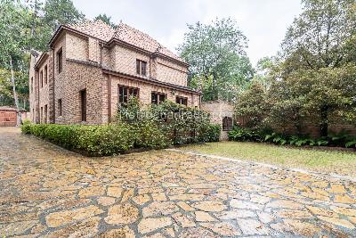 Casa de 5 alcobas en venta en El Nogal, Bogotá, 462 m² · foto 2 de 20