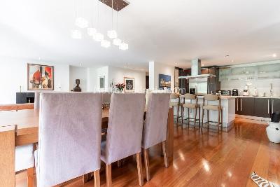 Apartamento de 3 alcobas en venta en Los Rosales, Bogotá, 168 m² · foto 4 de 18